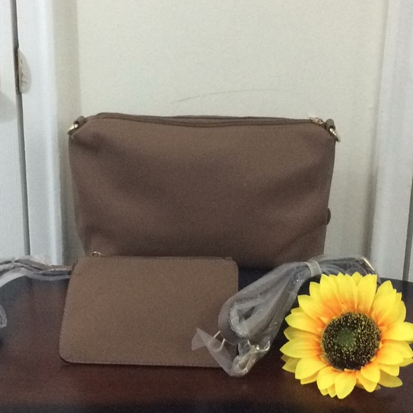 Bohemian Tan Leather 4 Pc Tote Set - Picture 6 of 9